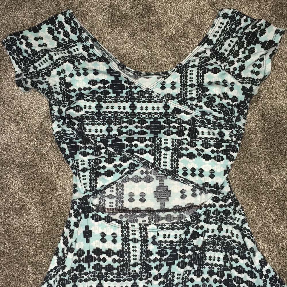 Dress - Picture 2 of 3